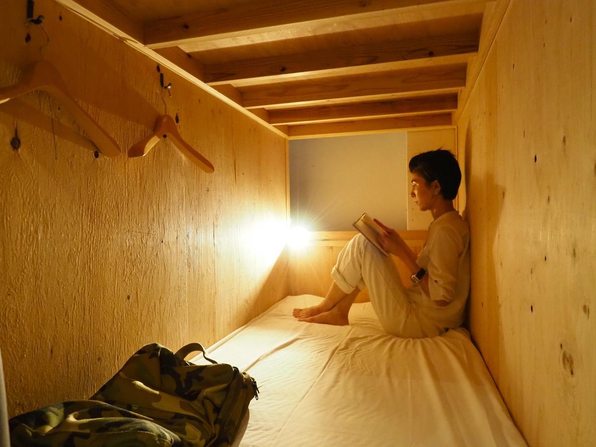 Bed Stock Hostel Fukuoka  Exterior photo